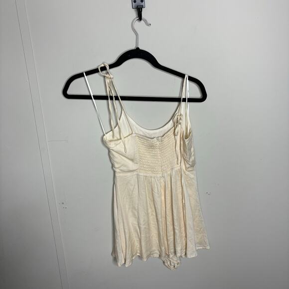 Urban Outfitters Cream Color Strappy Sleeveless Romper Women's Size Medium - Picture 5 of 7
